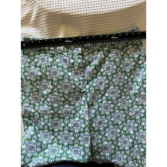 Lands End Bermuda Shorts Womens 14 Mid Rise Blue Green Floral Print Pockets - Picture 9 of 15